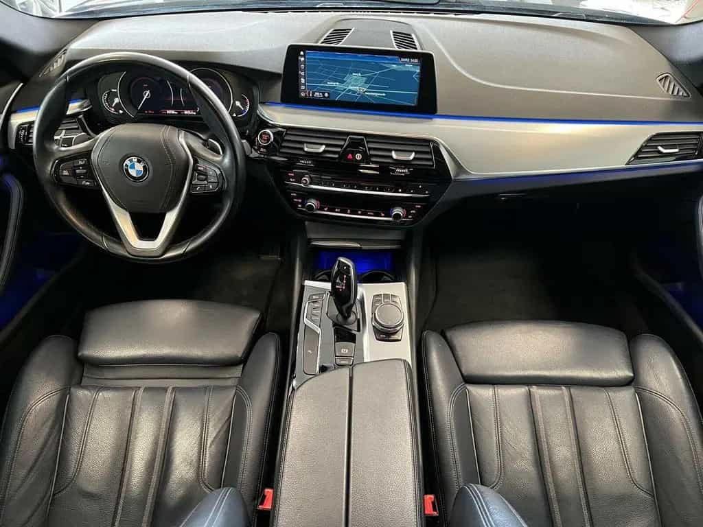 BMW 520 d Sport Line Aut. Pano LED Navi Leder Ambien 07/2018-photo-7