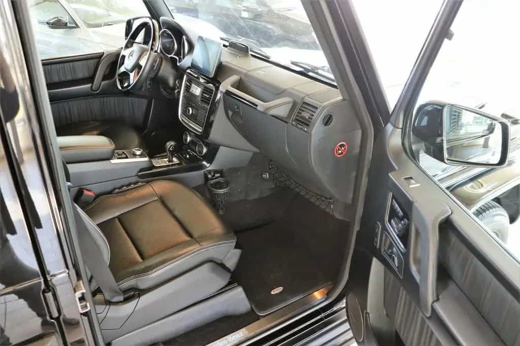 Mercedes-Benz G 350 d Designo Exclusiv Sthz TV Rear Seat Night 07/2017-photo-11