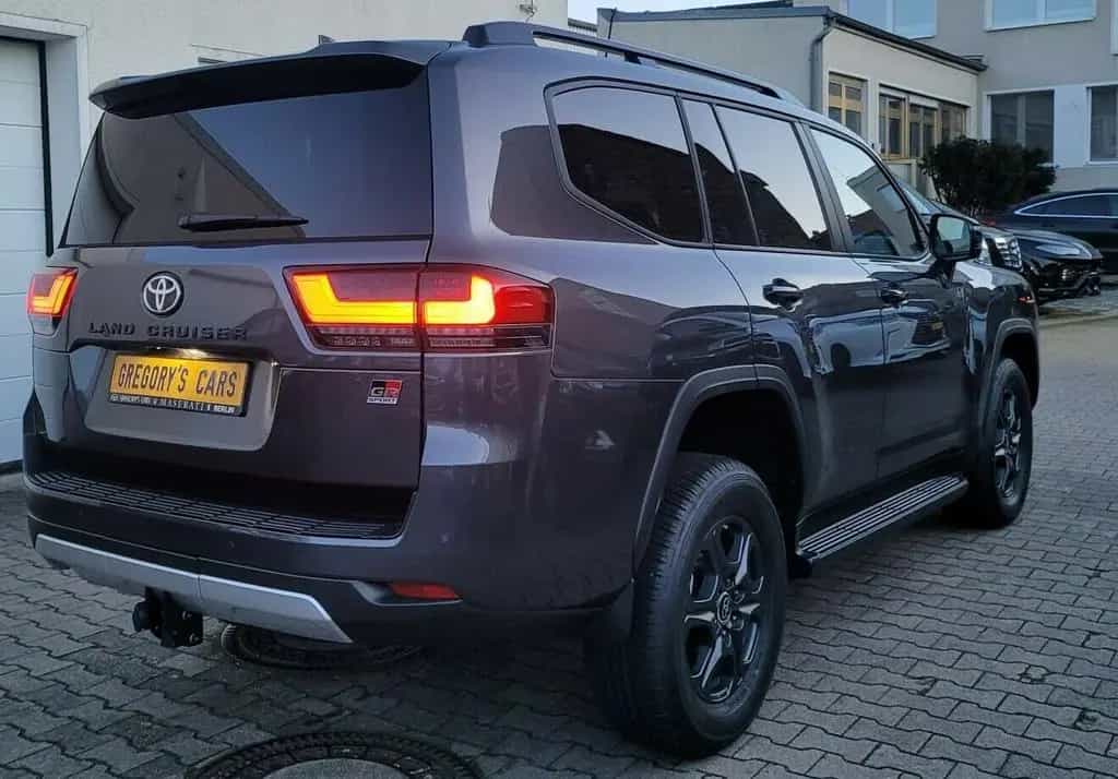 Toyota Land Cruiser LC300 GAZOO Racing+SPORT+NEU+EU+415HP+TWIN+TURBO 07/2023-photo-9