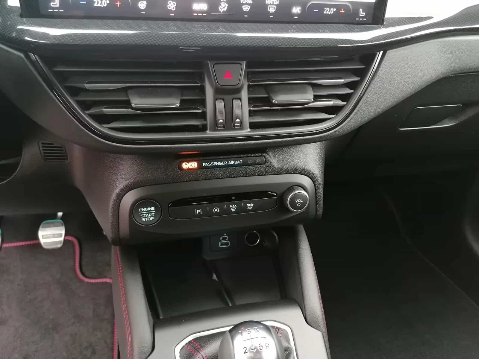 Ford Focus 12/2022-photo-10