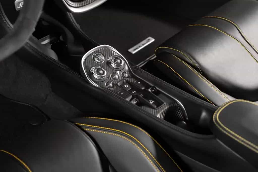 McLaren 570S Spider MSO 07/2019-photo-14