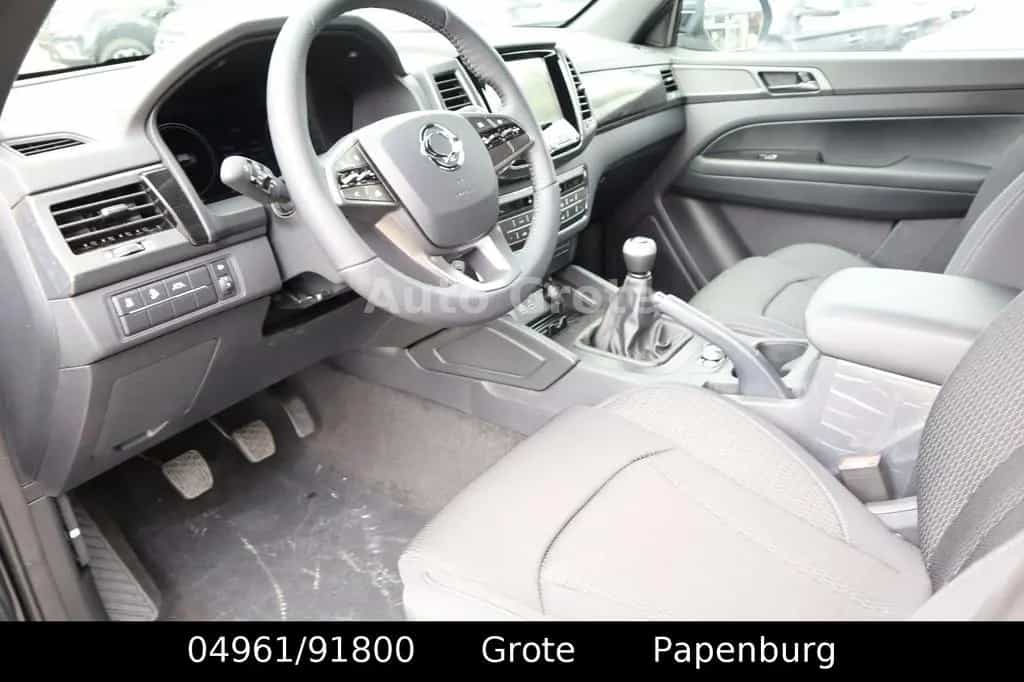 Ssangyong MUSSO Grand MUSSO  DK 2,2  Quartz 4x4 Digitales Tacho null-photo-13