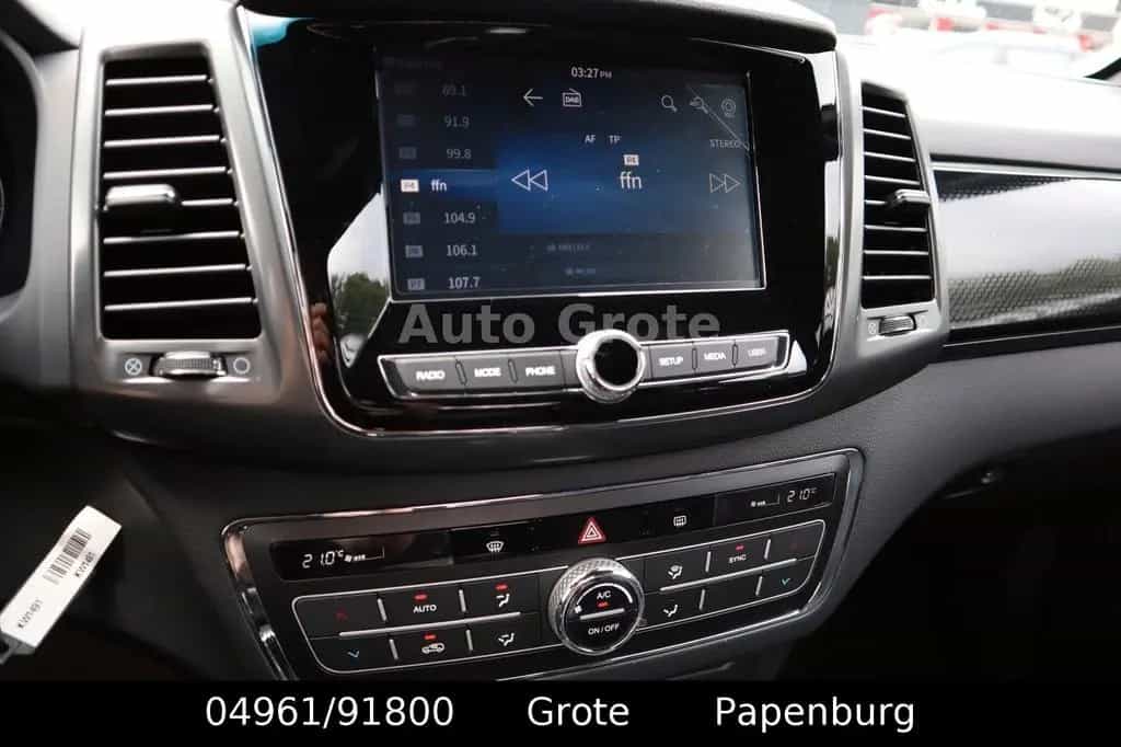 Ssangyong MUSSO Grand MUSSO  DK 2,2  Quartz 4x4 Digitales Tacho null-photo-17