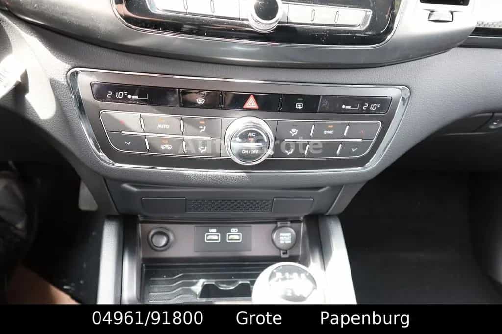 Ssangyong MUSSO Grand MUSSO  DK 2,2  Quartz 4x4 Digitales Tacho null-photo-19
