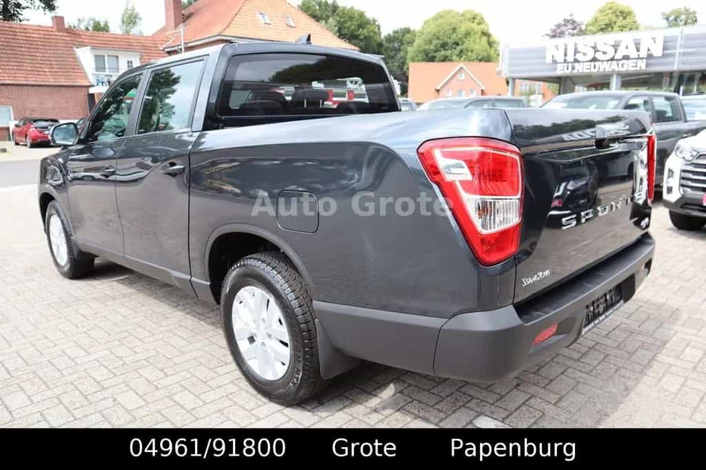 Ssangyong MUSSO Grand MUSSO  DK 2,2  Quartz 4x4 Digitales Tacho null-photo-5