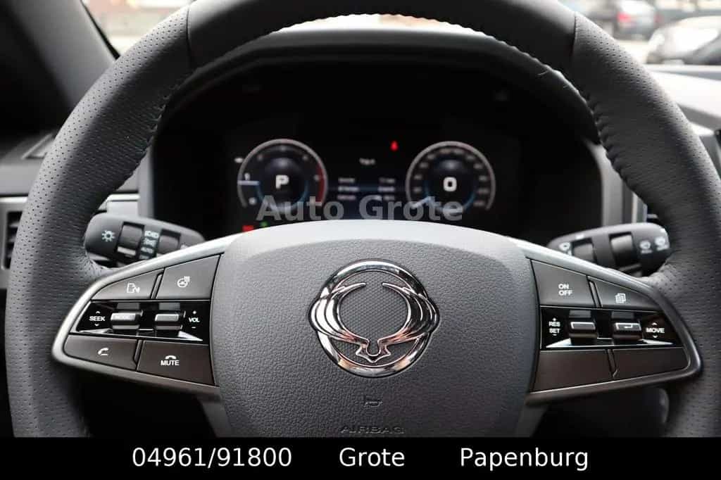 Ssangyong MUSSO Grand MUSSO DK 2,2  AT Quartz 4x4 Digital Tacho null-photo-10