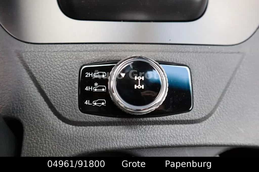 Ssangyong MUSSO Grand MUSSO DK 2,2  AT Quartz 4x4 Digital Tacho null-photo-19