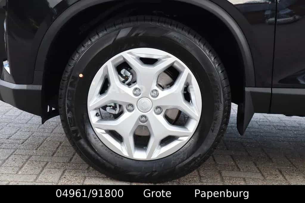 Ssangyong MUSSO Grand MUSSO DK 2,2  AT Quartz 4x4 Digital Tacho null-photo-2