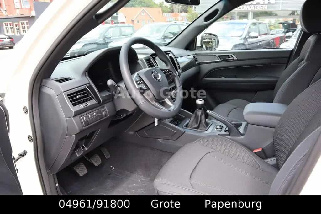 Ssangyong MUSSO Grand MUSSO  DK 2,2  Quartz 4x4 Digitales Tacho null-photo-16