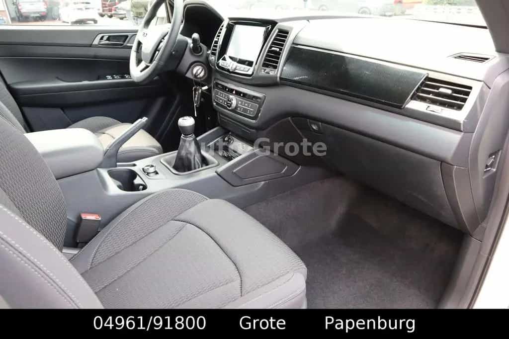 Ssangyong MUSSO Grand MUSSO  DK 2,2  Quartz 4x4 Digitales Tacho null-photo-17