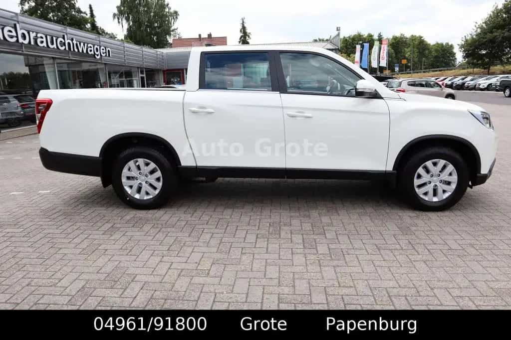 Ssangyong MUSSO Grand MUSSO  DK 2,2  Quartz 4x4 Digitales Tacho null-photo-3