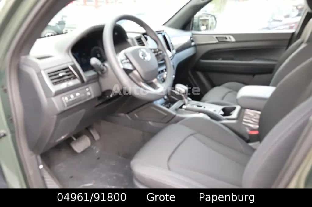 Ssangyong MUSSO Grand MUSSO DK 2,2  AT Quartz 4x4 Digital Tacho null-photo-13