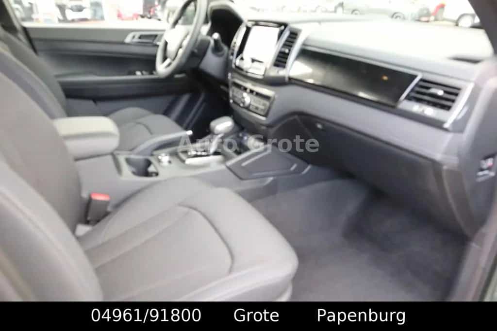 Ssangyong MUSSO Grand MUSSO DK 2,2  AT Quartz 4x4 Digital Tacho null-photo-14
