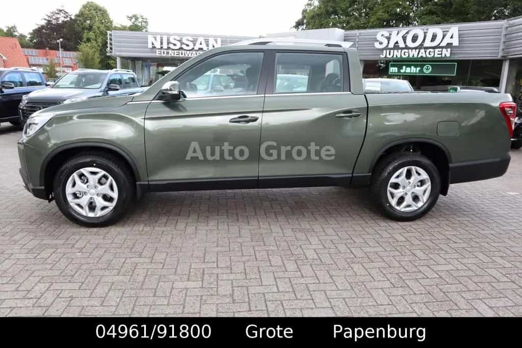 Ssangyong MUSSO Grand MUSSO DK 2,2  AT Quartz 4x4 Digital Tacho null-photo-3