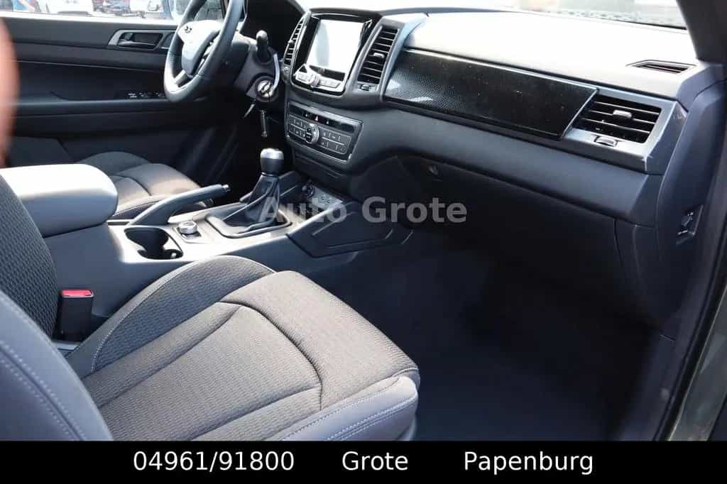 Ssangyong MUSSO Grand MUSSO  DK 2,2  Quartz 4x4 Digitales Tacho null-photo-14