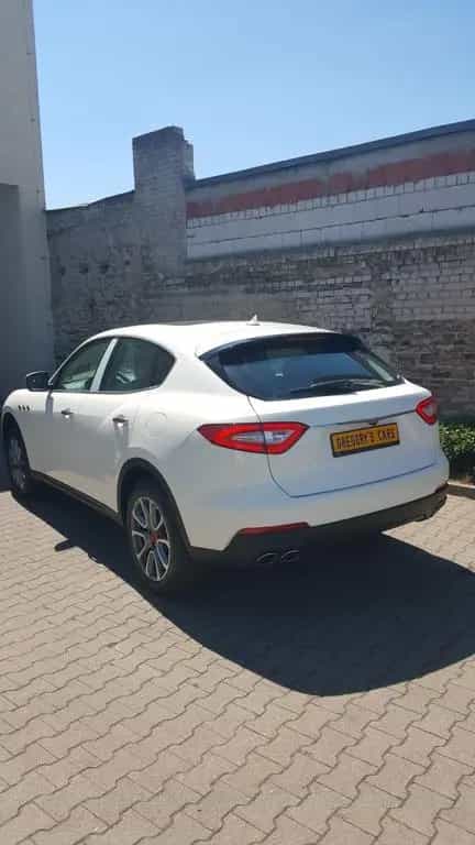 Maserati Levante S 430PS+NEU+TZ+EU+VOLL+TwinTurbo 08/2018-photo-4