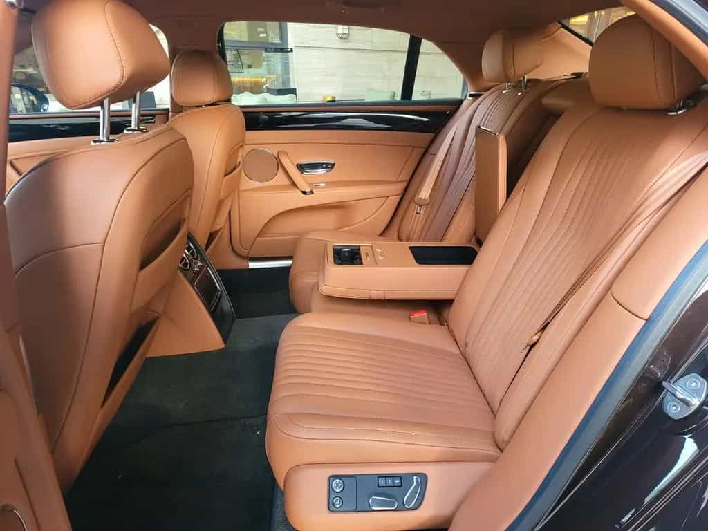 Bentley Flying Spur V8S=528PS+NEW+VOLL+MASSAGE+RARE null-photo-11