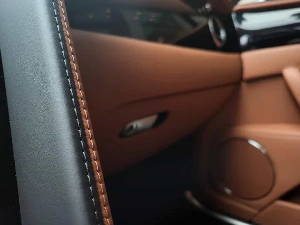 Bentley Flying Spur V8S=528PS+NEW+VOLL+MASSAGE+RARE null-photo-24