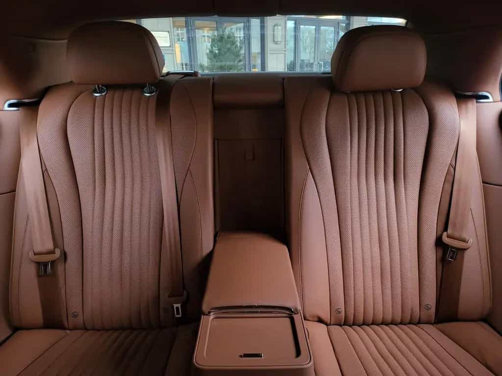 Bentley Flying Spur V8S=528PS+NEW+VOLL+MASSAGE+RARE null-photo-26