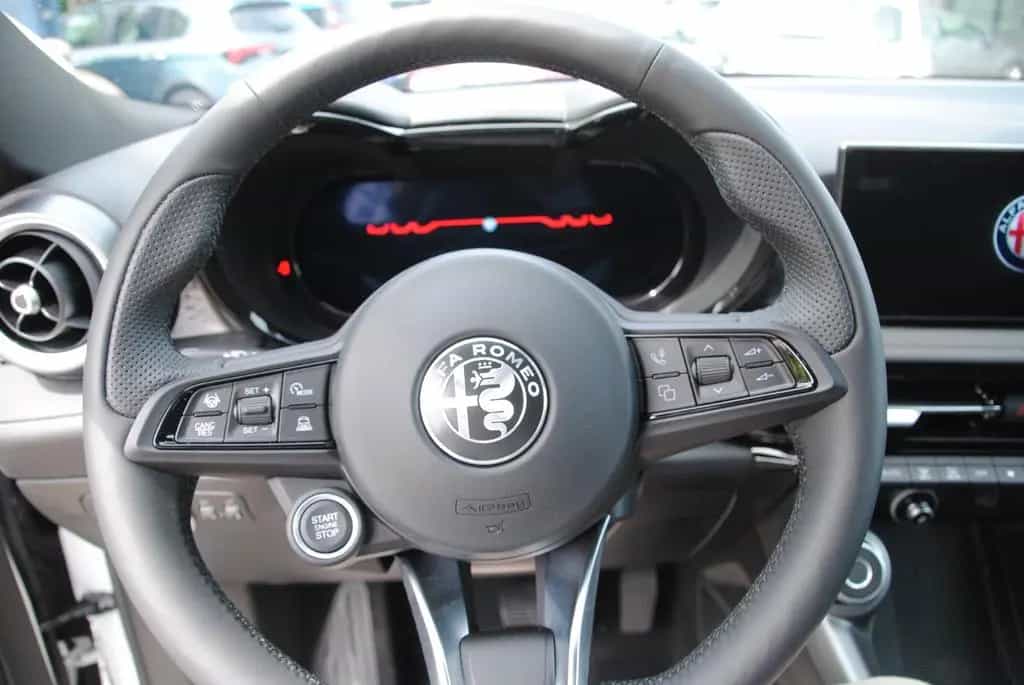 Alfa Romeo Tonale Sprint 1.6 VGT-D Premium-Paket LED RFK 04/2025-photo-21