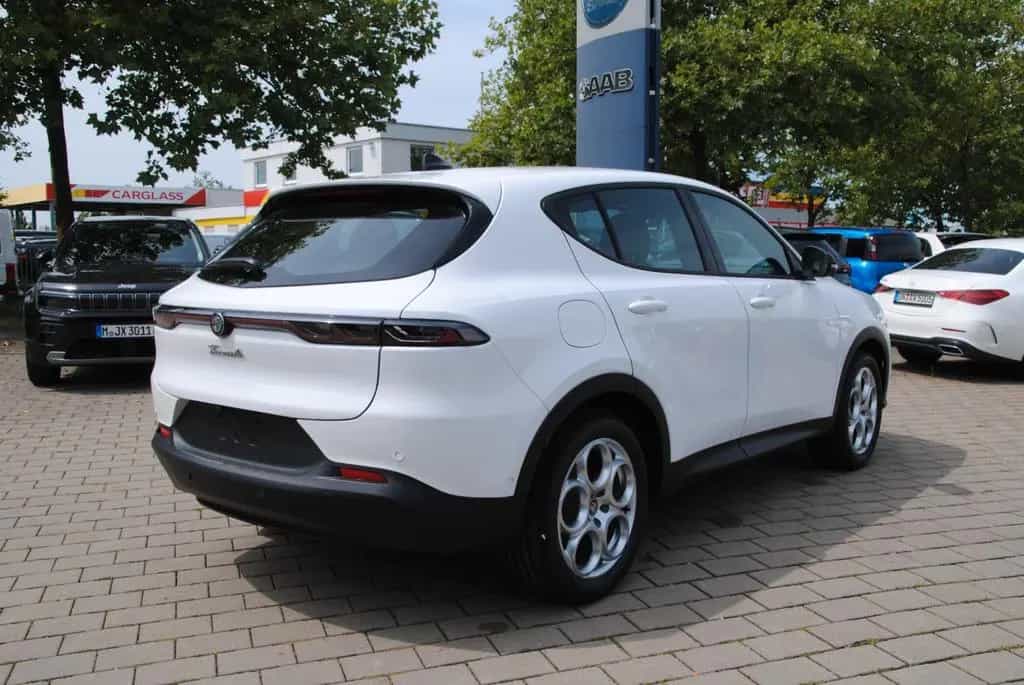 Alfa Romeo Tonale Sprint 1.6 VGT-D Premium-Paket LED RFK 04/2025-photo-3