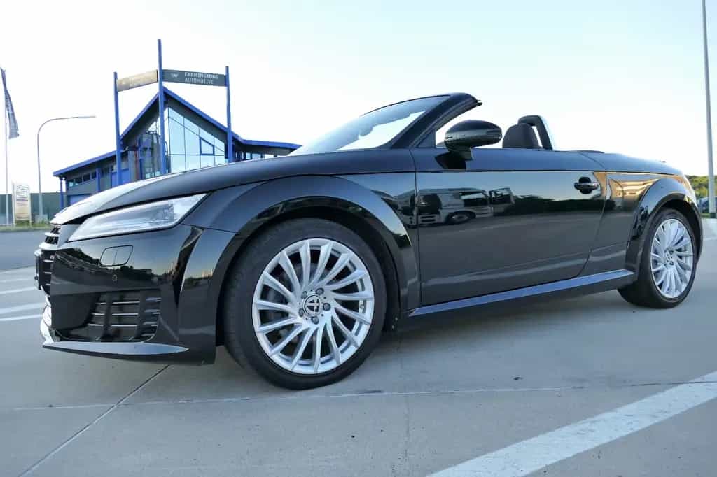 Audi TT Roadster 2.0 TFSI AUS 2.HAND TEMPOMAT XENON 04/2015-photo-1