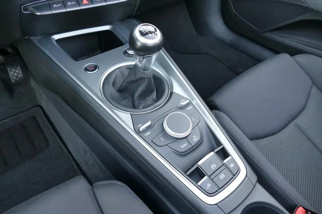 Audi TT Roadster 2.0 TFSI AUS 2.HAND TEMPOMAT XENON 04/2015-photo-24