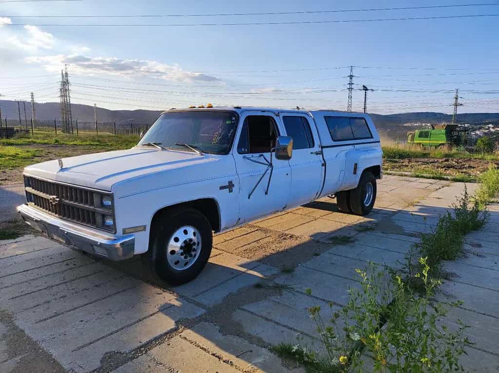 Chevrolet C30 Silverado Camper Special 7.4L V8 01/1982-photo-7