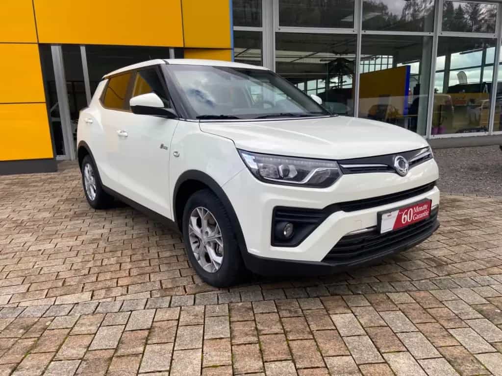 Ssangyong Tivoli 1.2 Navi SmartLink Kamera 5Jahre Garantie 07/2023-photo-0