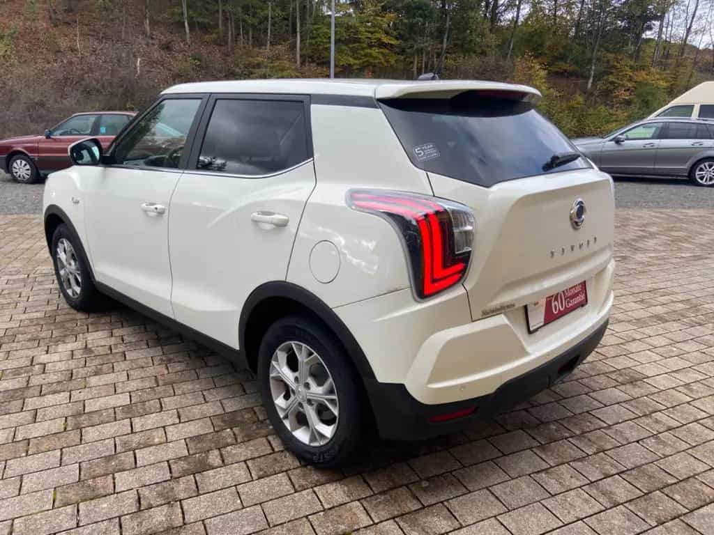 Ssangyong Tivoli 1.2 Navi SmartLink Kamera 5Jahre Garantie 07/2023-photo-3