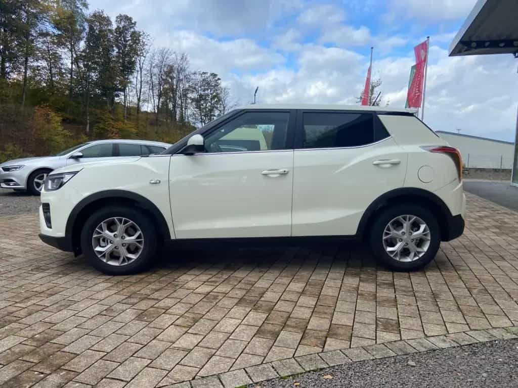 Ssangyong Tivoli 1.2 Navi SmartLink Kamera 5Jahre Garantie 07/2023-photo-4