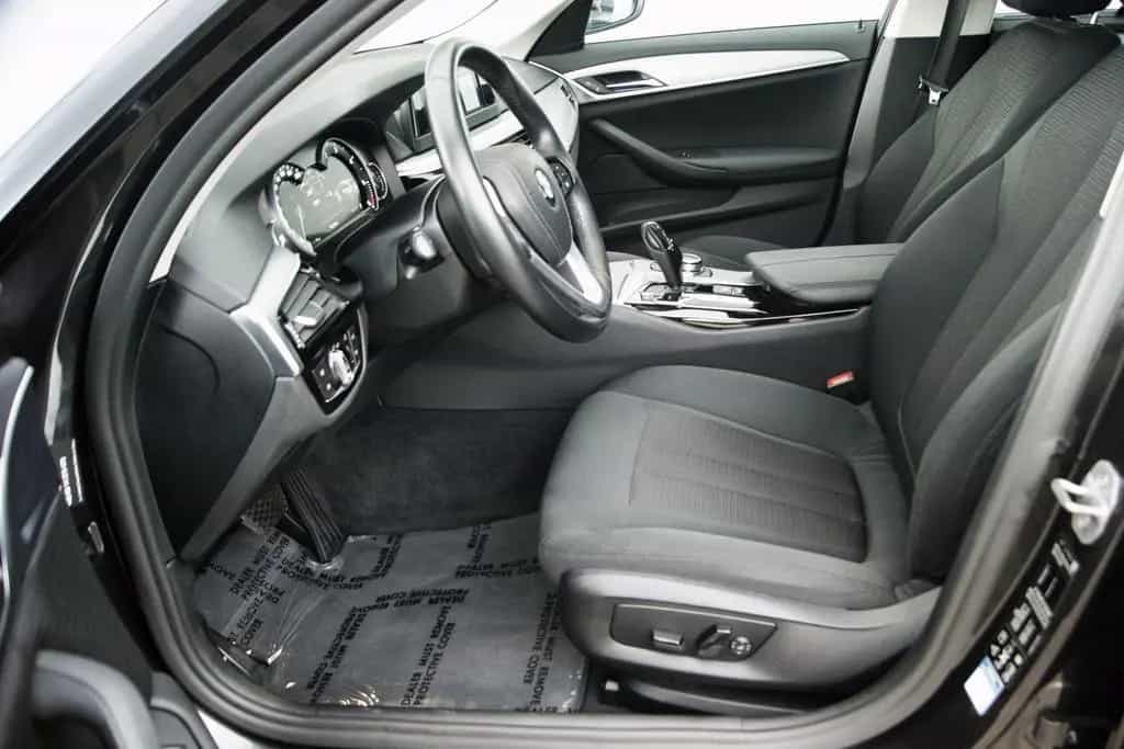 BMW 5 Series 520d xDrive TOUR*AUTOM*1.HD*PANO*KAM*HEAD-UP*PAR 06/2019-photo-11