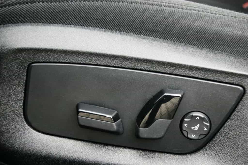 BMW 5 Series 520d xDrive TOUR*AUTOM*1.HD*PANO*KAM*HEAD-UP*PAR 06/2019-photo-14