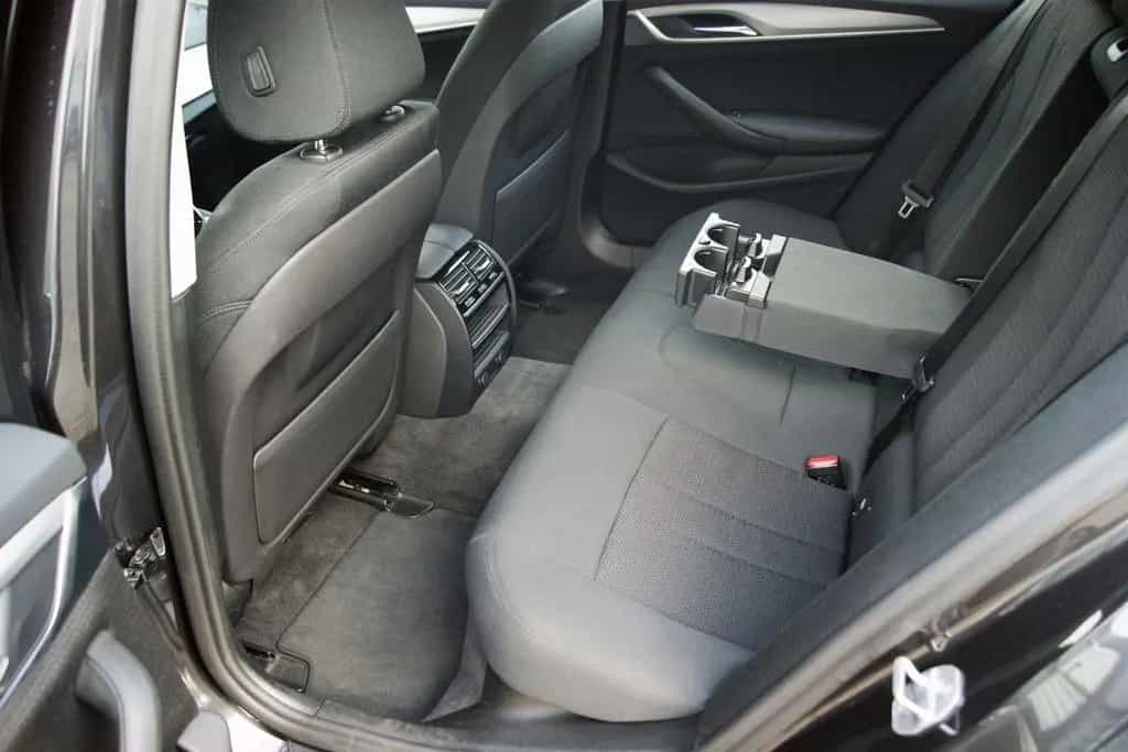 BMW 5 Series 520d xDrive TOUR*AUTOM*1.HD*PANO*KAM*HEAD-UP*PAR 06/2019-photo-25