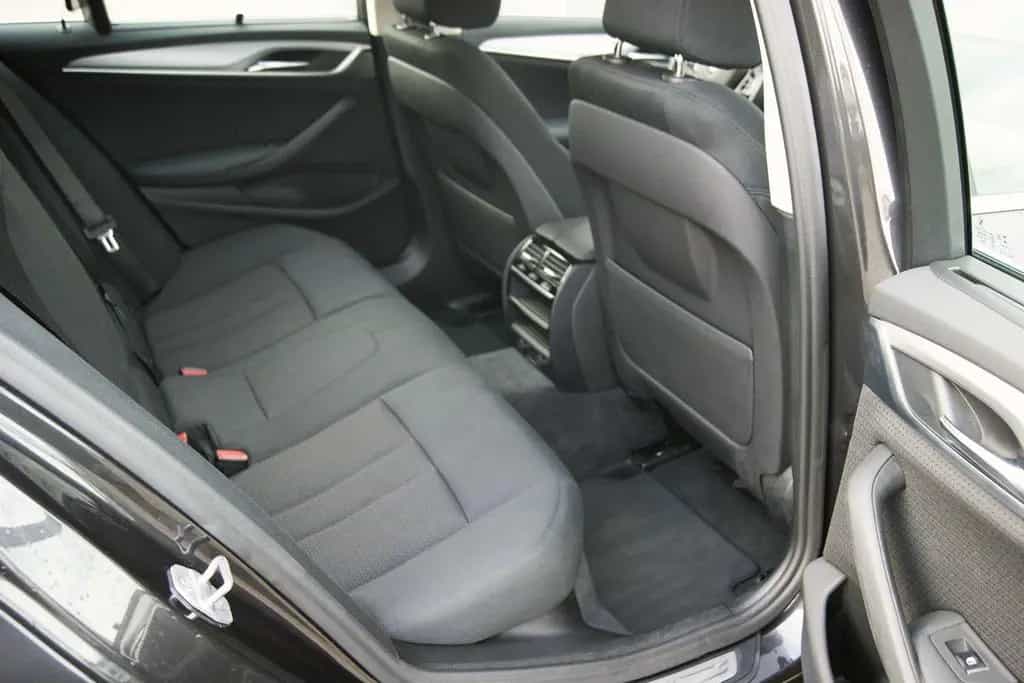 BMW 5 Series 520d xDrive TOUR*AUTOM*1.HD*PANO*KAM*HEAD-UP*PAR 06/2019-photo-27