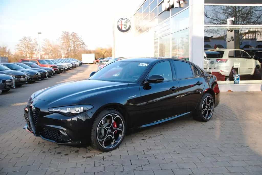 Alfa Romeo Giulia Veloce MY23, Assistenz/Premium, NP:66.390 04/2023-photo-1