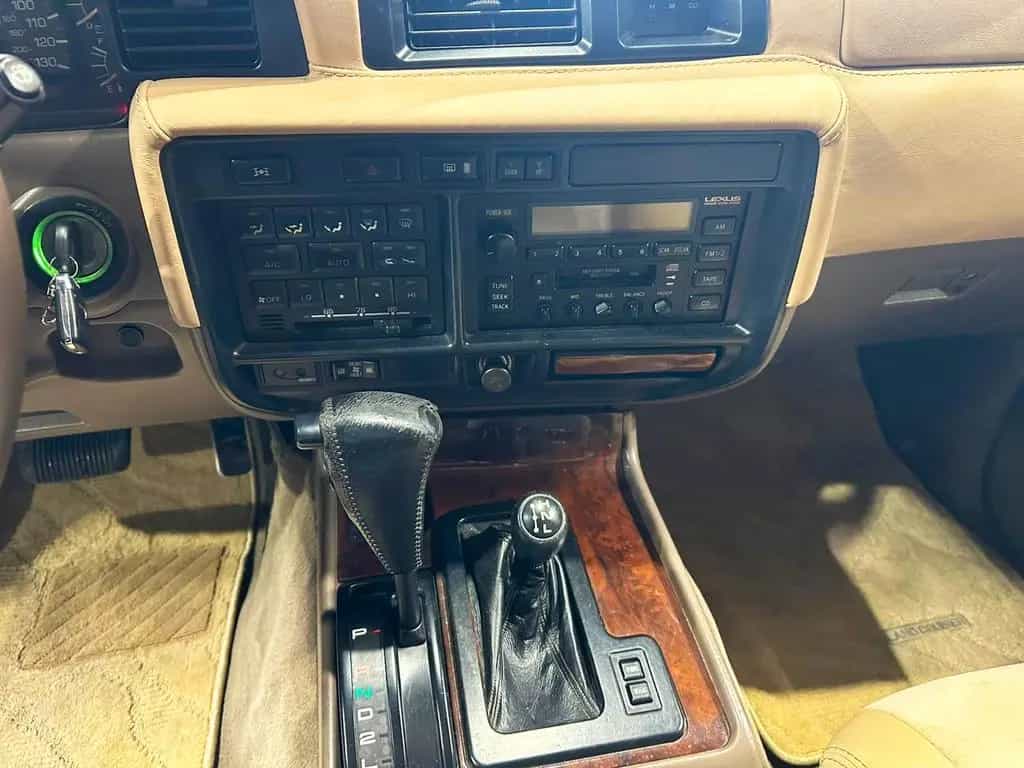 Lexus LX 450 06/1997-photo-15