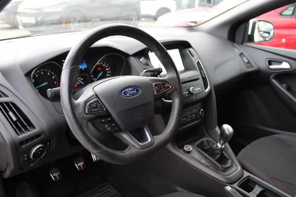 Ford Focus ST-Line 1,0EcoBoost*140PS*Xenon*Navi*PDC* 04/2018-photo-6