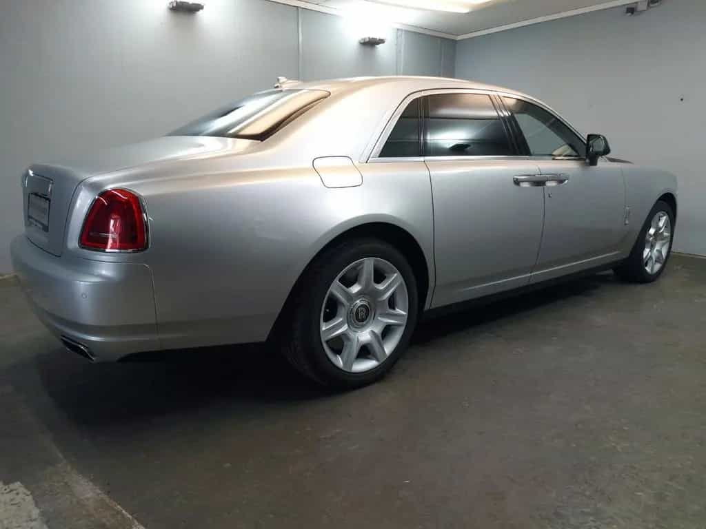 Rolls-Royce Ghost 06/2012-photo-10
