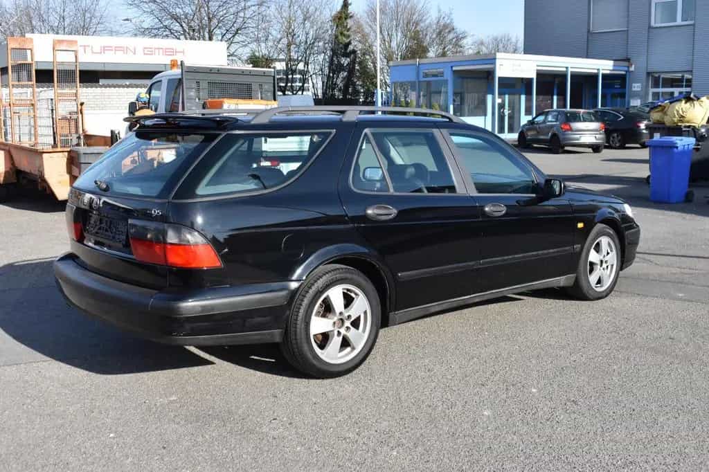 Saab 9-5 2.0t SE Kombi 02/2000-photo-4