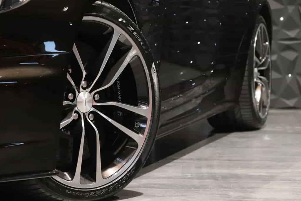 Aston Martin DBS Volante - Marron Black - B&O - Piano Black 10/2012-photo-12