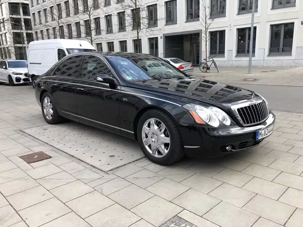 Maybach 57 S CARBON 24000KM NEUWERTIG DEUTSCHE AUSFÜHRUNG 02/2006-photo-1