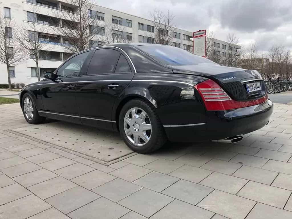 Maybach 57 S CARBON 24000KM NEUWERTIG DEUTSCHE AUSFÜHRUNG 02/2006-photo-2