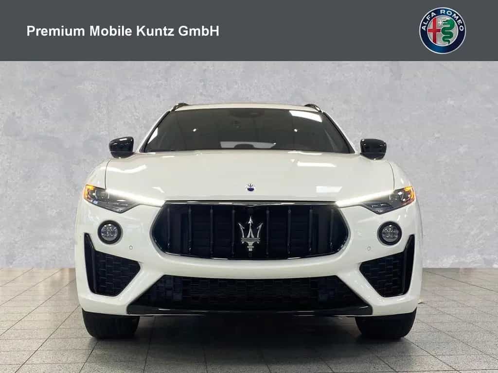 Maserati Levante GT Hybrid Pano+AHK 02/2024-photo-7