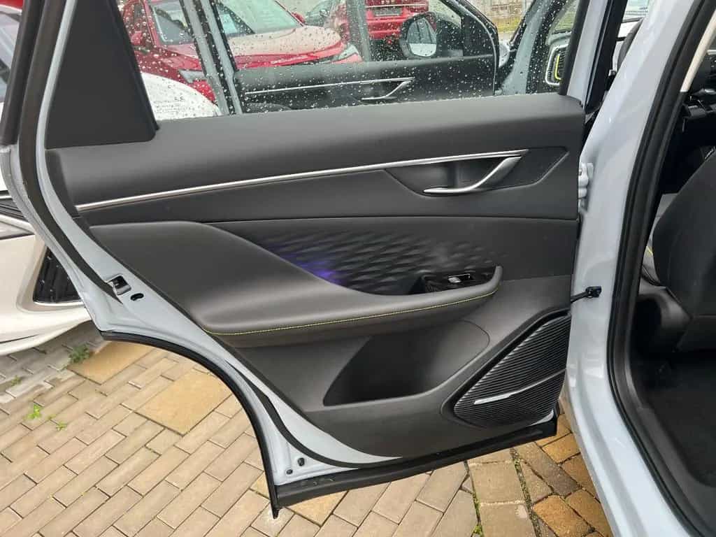 BAIC X55 Top Ausstattung "alle Farben bestellbar" null-photo-12