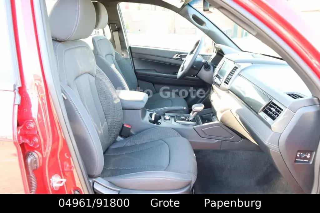Ssangyong MUSSO Grand MUSSO DK 2,2  AT Quartz 4x4 Digital Tacho null-photo-14