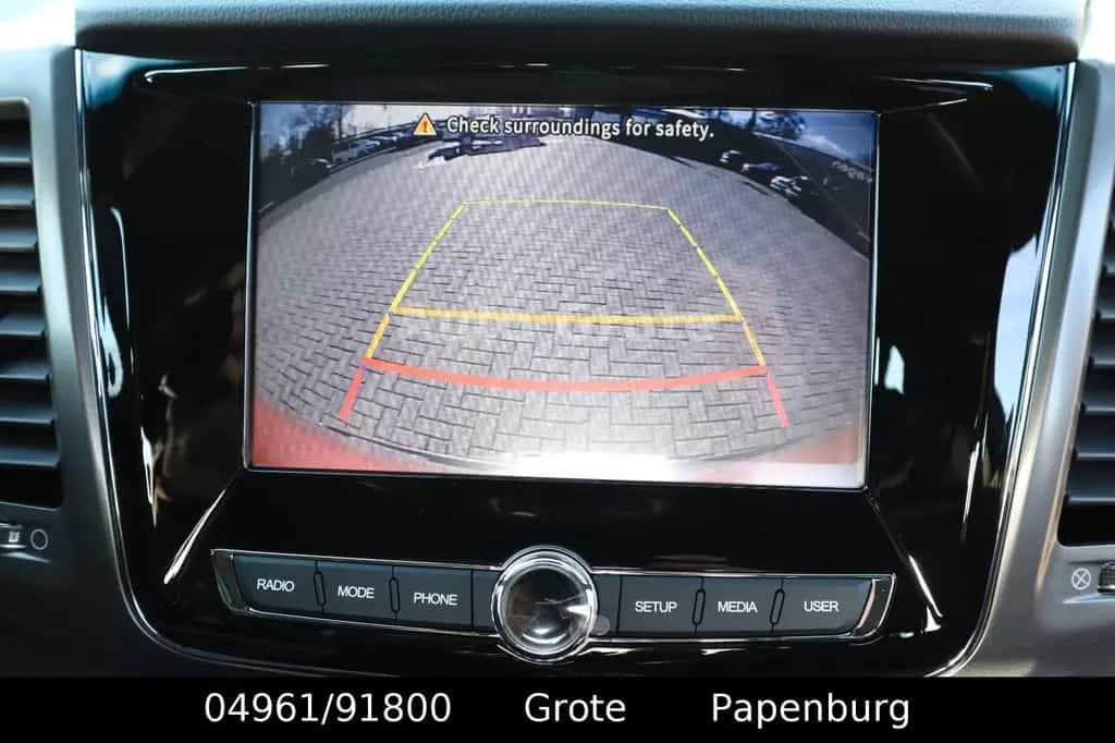 Ssangyong MUSSO Grand MUSSO DK 2,2  AT Quartz 4x4 Digital Tacho null-photo-17