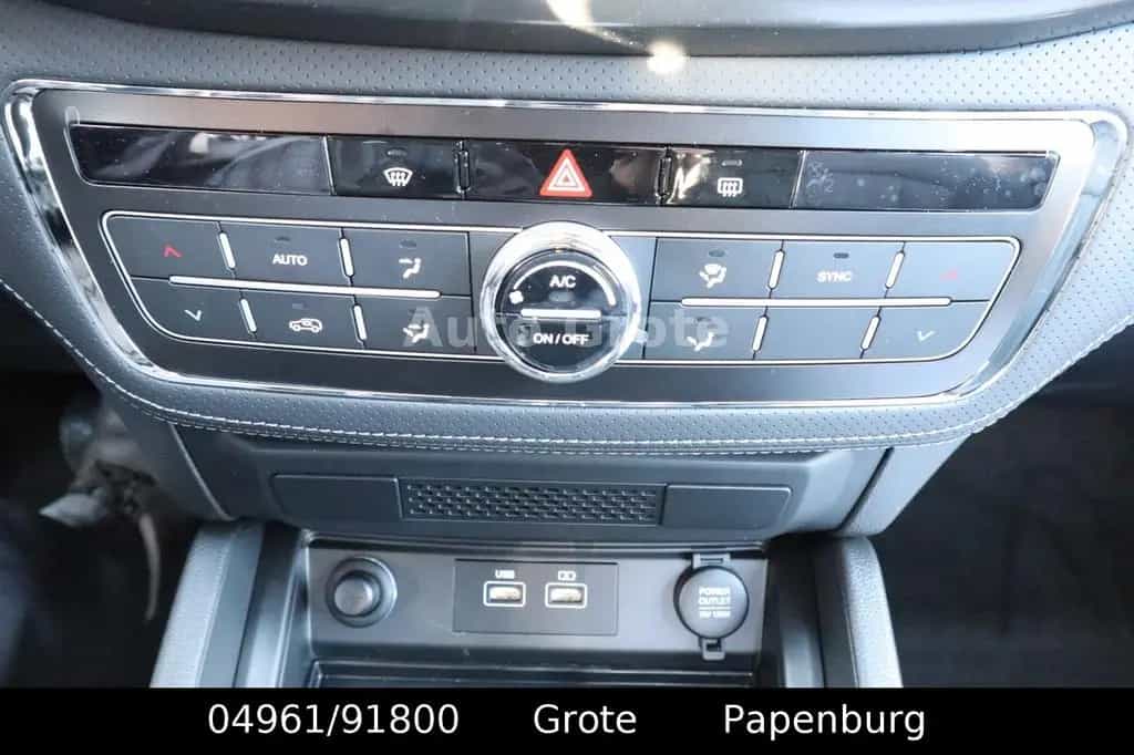 Ssangyong MUSSO Grand MUSSO DK 2,2  AT Quartz 4x4 Digital Tacho null-photo-19