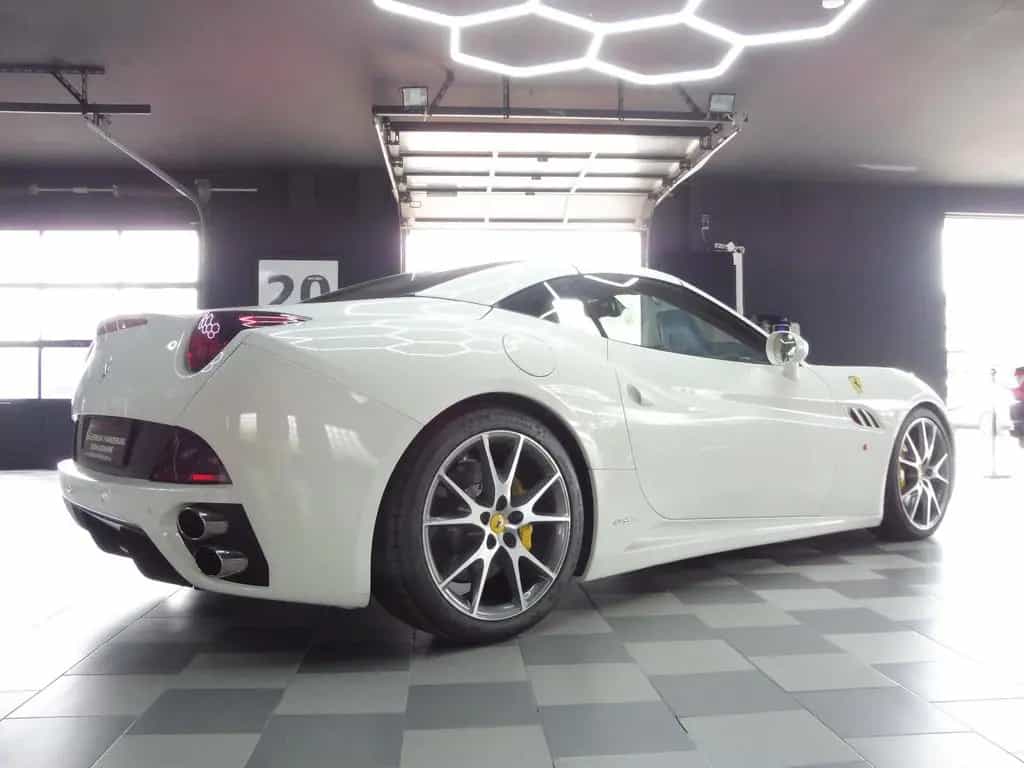 Ferrari California 4.3 CAPRISTO//4-SITZER//20" DIAMOND// 07/2010-photo-5