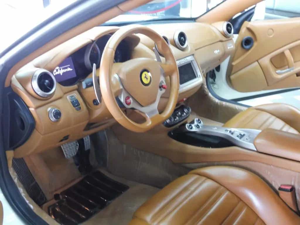 Ferrari California 4.3 CAPRISTO//4-SITZER//20" DIAMOND// 07/2010-photo-8